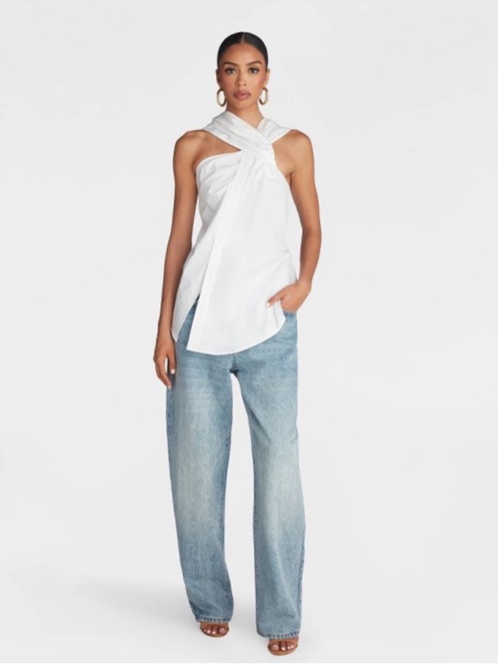 KBB by KAHLANA Women's
"The Twist Neck Shirt'- White XLarge NWT